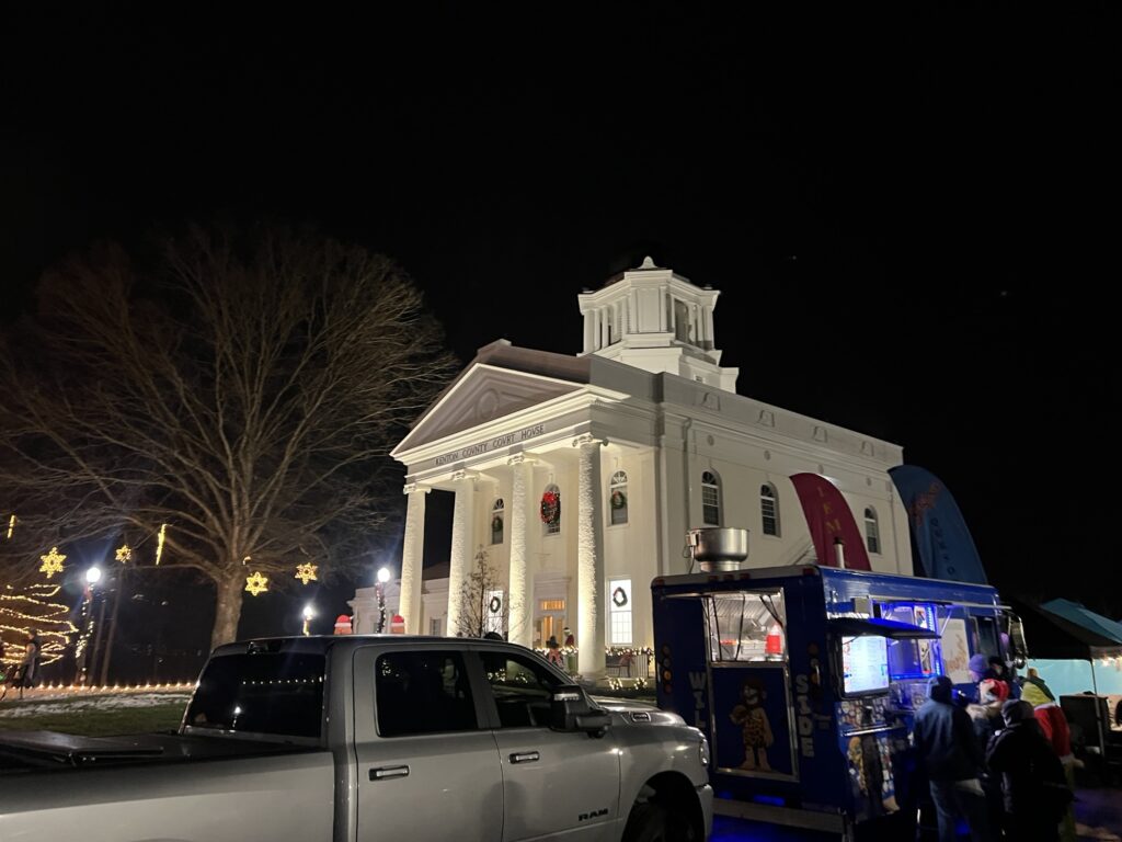 Independence Christmas Walk and Kenton County Courthouse
